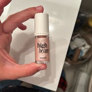 High Beam Liquid Highlight by Benefit